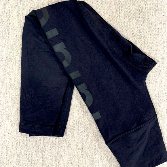 Lululemon size 4 logo aligns, 25in - Picture 1 of 2